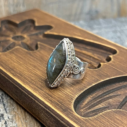 Dreamy Sterling Silver Sajen Ornate Labradorite Ring Size L 1/2 Adjustable