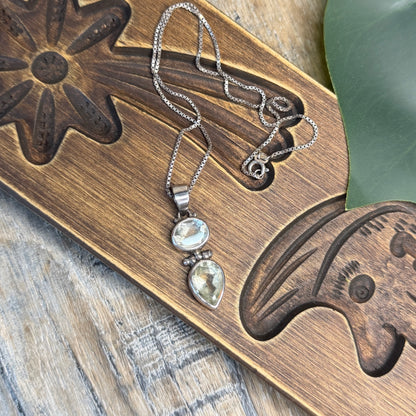Dreamy Sterling Silver Chunky Articulated Quartz Pendant Necklace