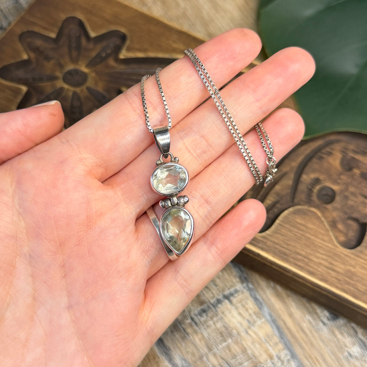 Dreamy Sterling Silver Chunky Articulated Quartz Pendant Necklace