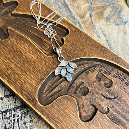 Dreamy Sterling Silver Flashy Moonstone Leaf Pendant Necklace