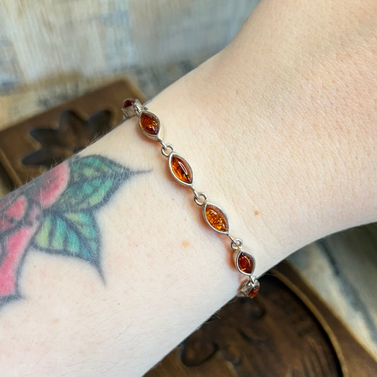 Dreamy Sterling Silver Amber Panel Bracelet 7 Inch Length