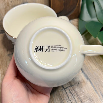 Beautiful H&M Large Insect / Bug Cup Set of 2