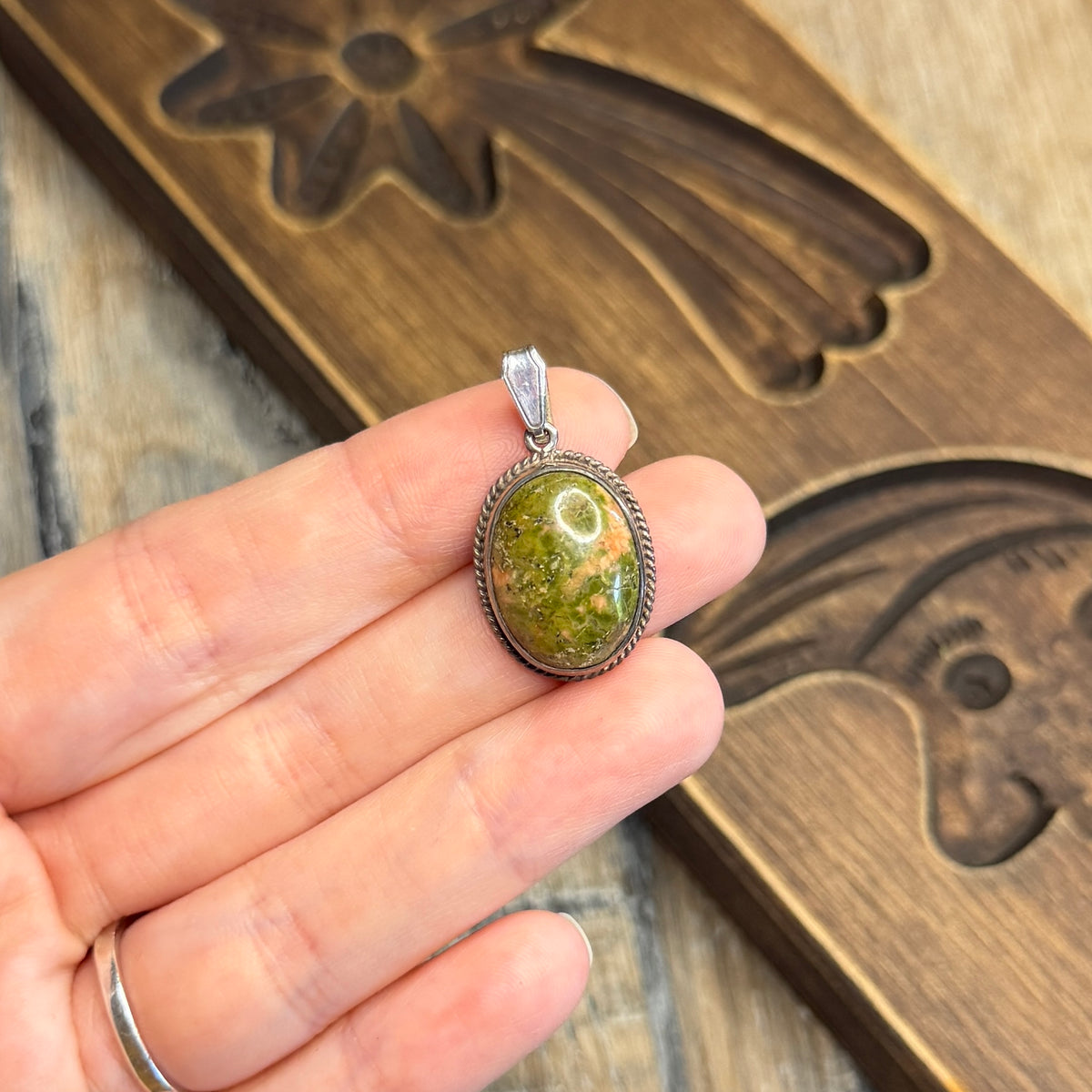 Beautiful Vintage 835 Sterling Silver Unakite Pendant