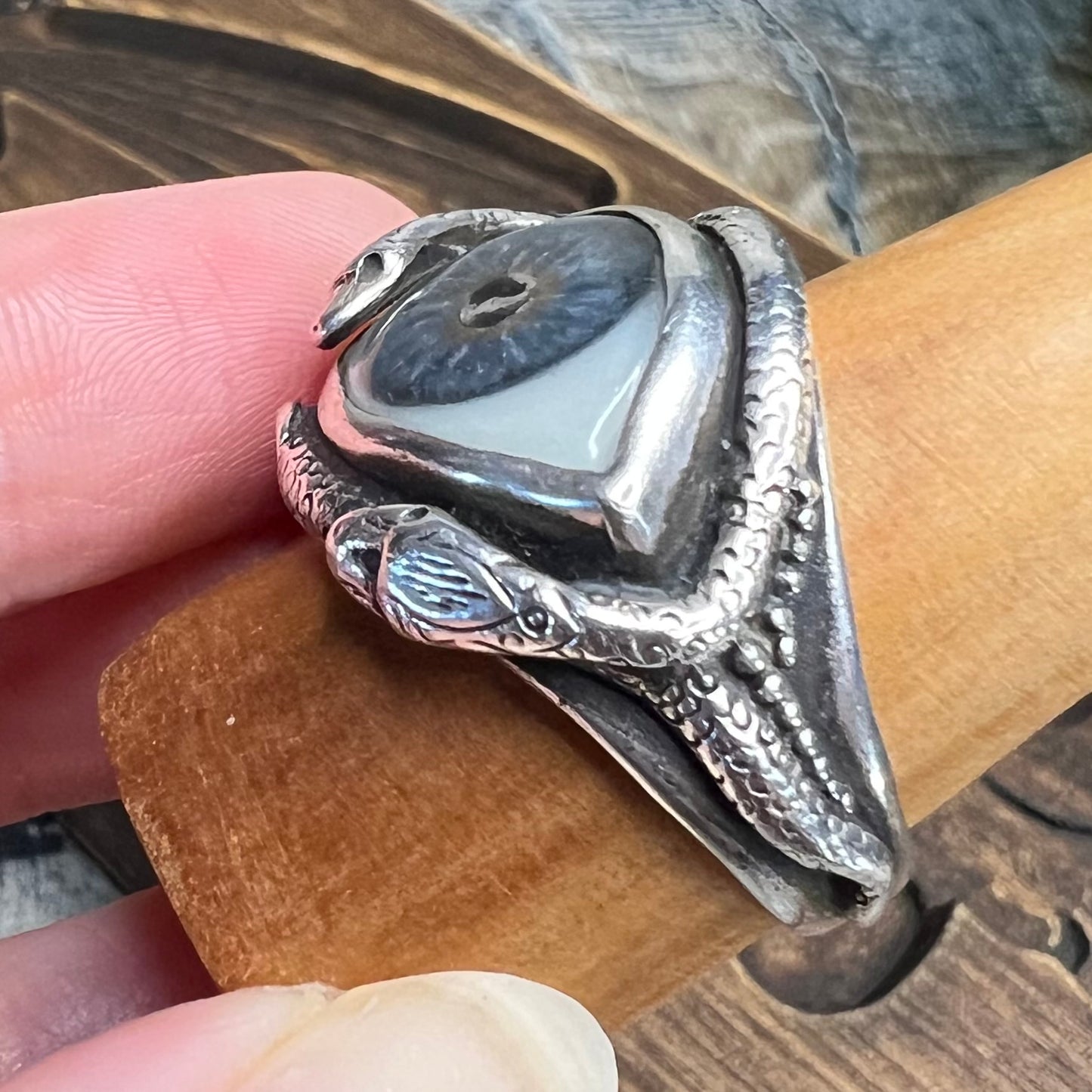 Vintage Designer Stephanie Gilbert Eye with Snakes Chunky Silver Ring size W