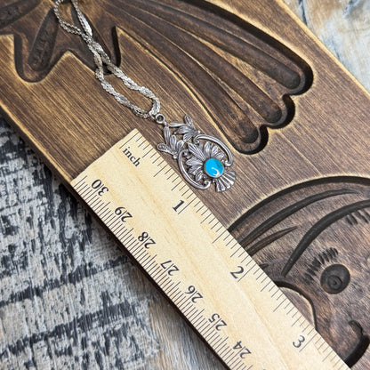 Beautiful Vintage Turquoise Floral Pendant and Textured Chain