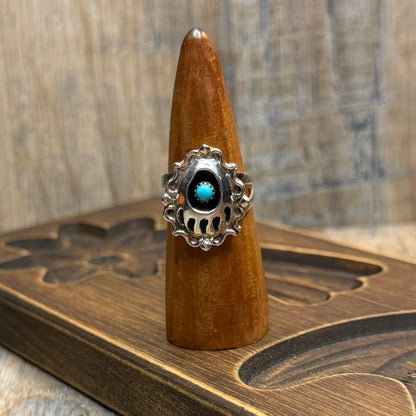 Beautiful Sterling Silver Running Bear Native American Turquoise Ring size N