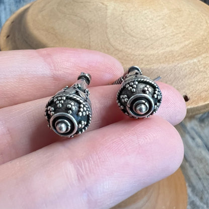 Beautiful Bali Sterling Silver Cone Ornate Filigree Earrings