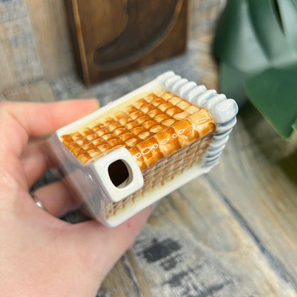 Hand Painted Ceramic Dutch Amsterdam House Miniature Curio