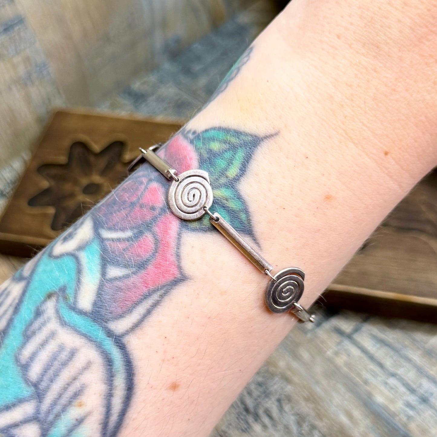 Dreamy Sterling Silver Mexican Designer MP Spiral Bracelet 8 Inches Length