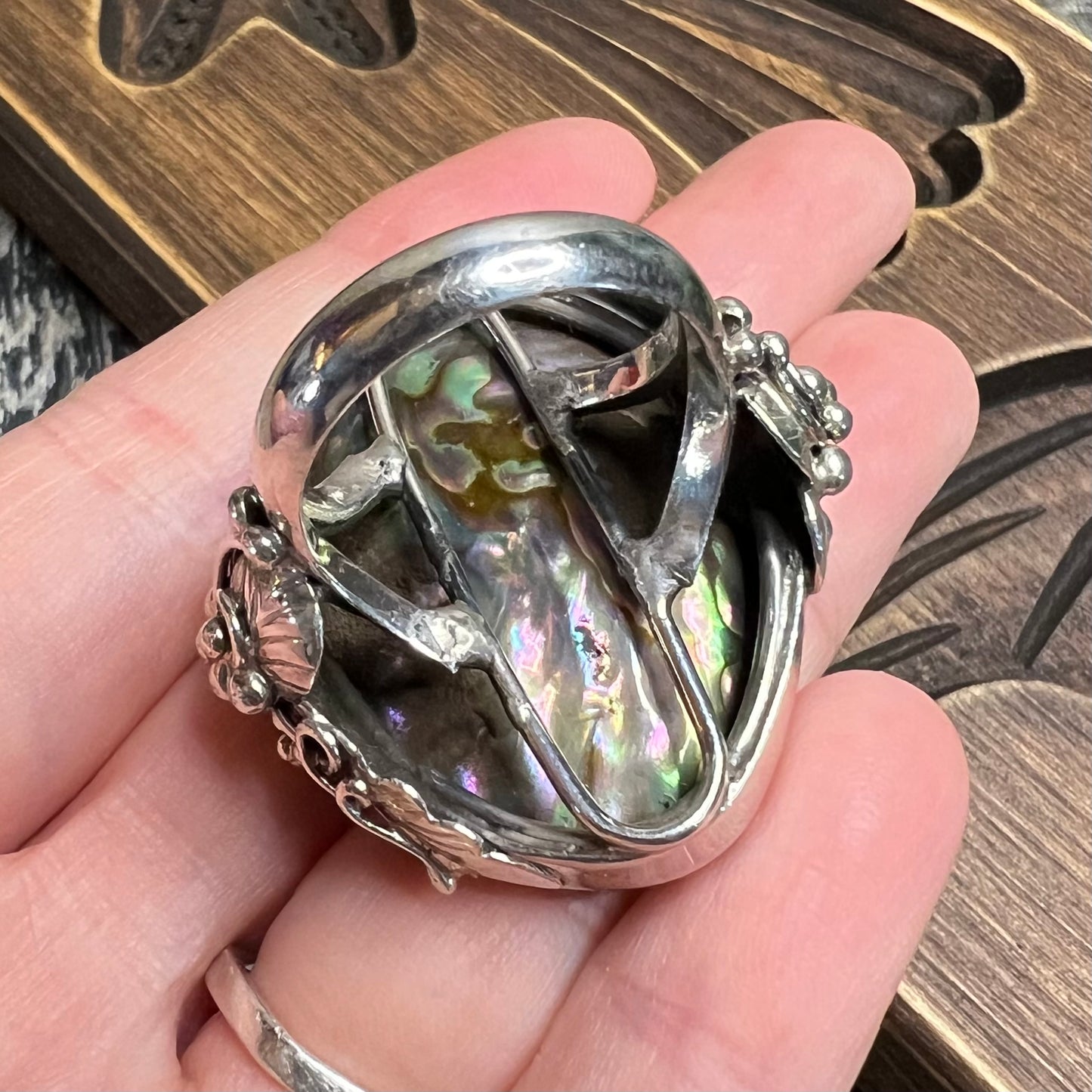 Dreamy Large Artisan Sterling Silver Abalone Shell Floral Ornate Ring size R 1/2
