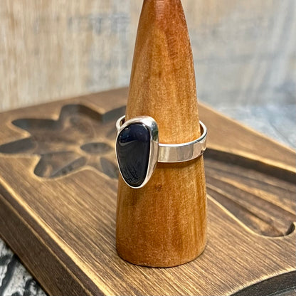 Whimsy Unknown Blue Stone Colour Shifting Sterling Silver Ring Size R 1/2