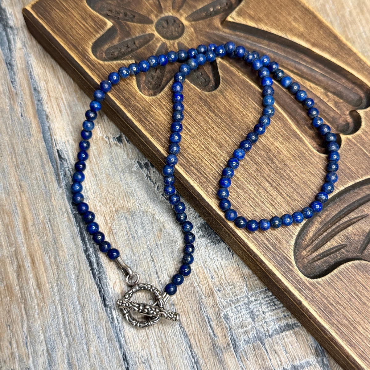 Dreamy Designer Suarti Lapis Lazuli Toggle Clasp Strand Necklace