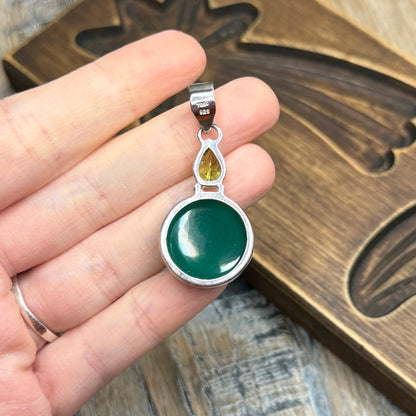 Beautiful Sterling Silver Green Onyx & Peridot Faceted Pendant