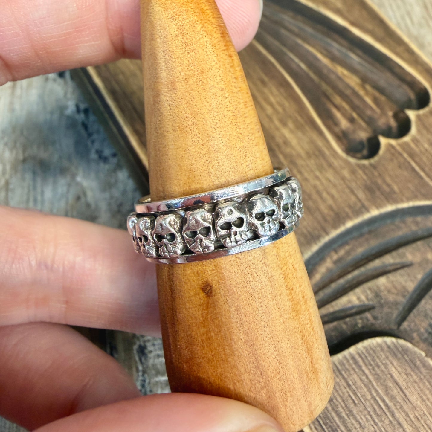 Gothic Sterling Silver Chunky Skull Band Spinner Ring Size T