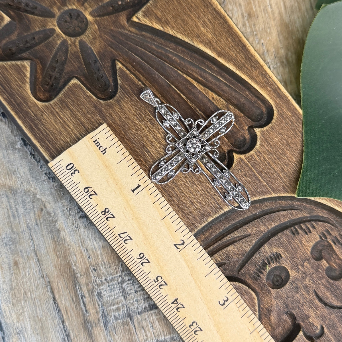 Dreamy Victorian Revival Sterling Silver Detailed Cross Pendant