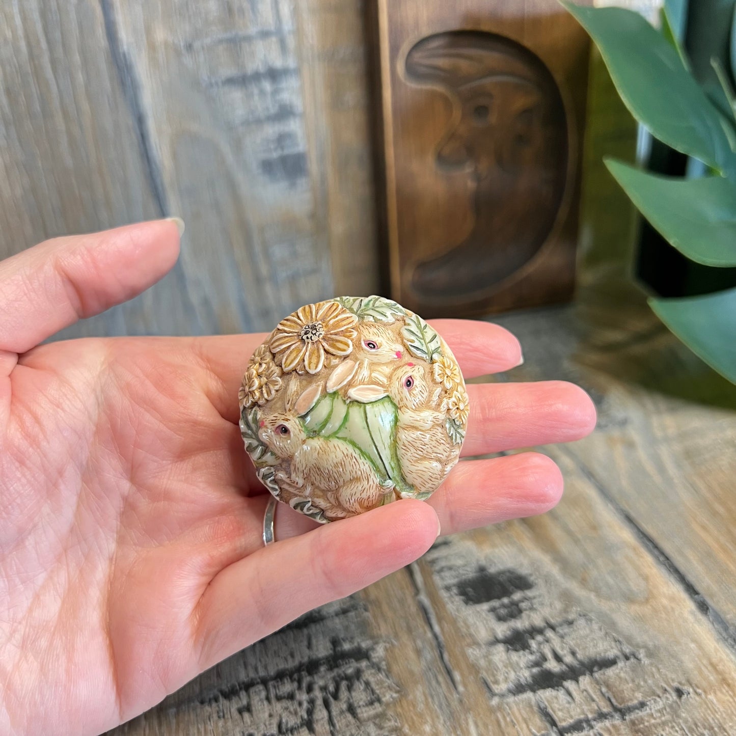 Vintage TAI Whimsy Hare Rabbit Floral Resin Ornate Miniature Trinket Box Curio
