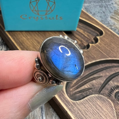 Dreamy Sterling Silver Crystal Shop Labradorite Spiral Ornate Ring Size P 1/2