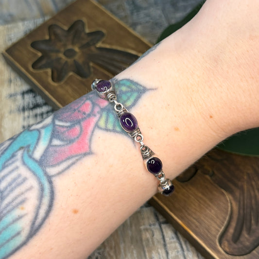Beautiful Sterling Silver Amethyst Chunky Bracelet (Just Under) 8 Inches Length