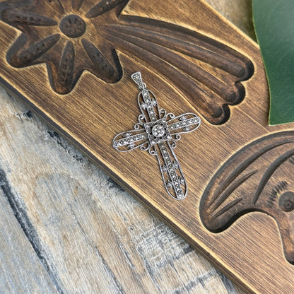 Dreamy Victorian Revival Sterling Silver Detailed Cross Pendant