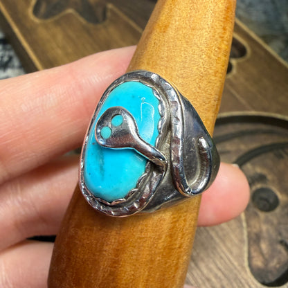 Stunning Native American Zuni Effie Calavaza Turquoise Snake Ring size T