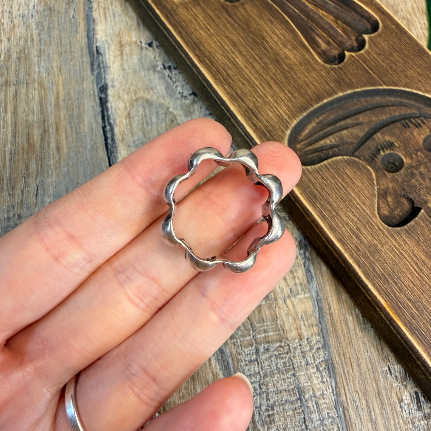 Vintage Gothic Sterling Silver Catacombs Skull Band Ring Size S