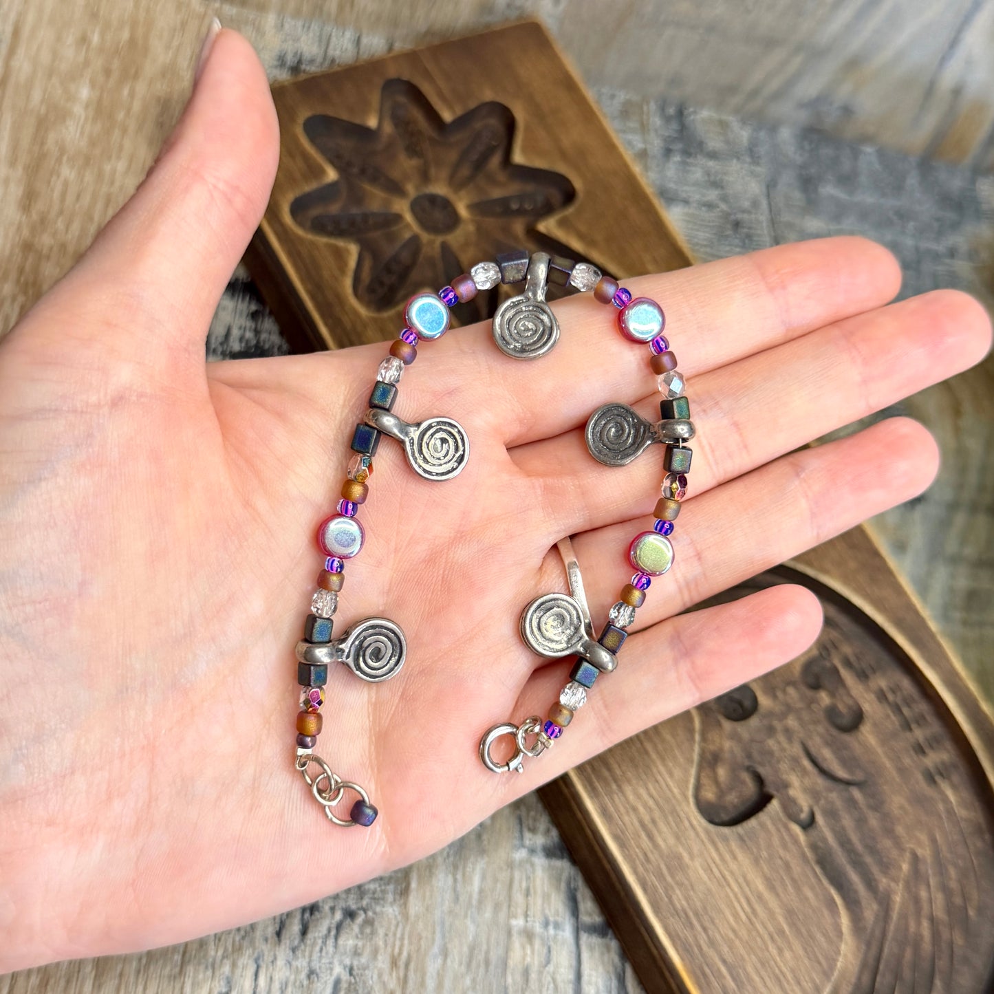 Beautiful Handmade Spiral Beaded Stacking Bracelet 8 Inches Length (Silver Clasp)