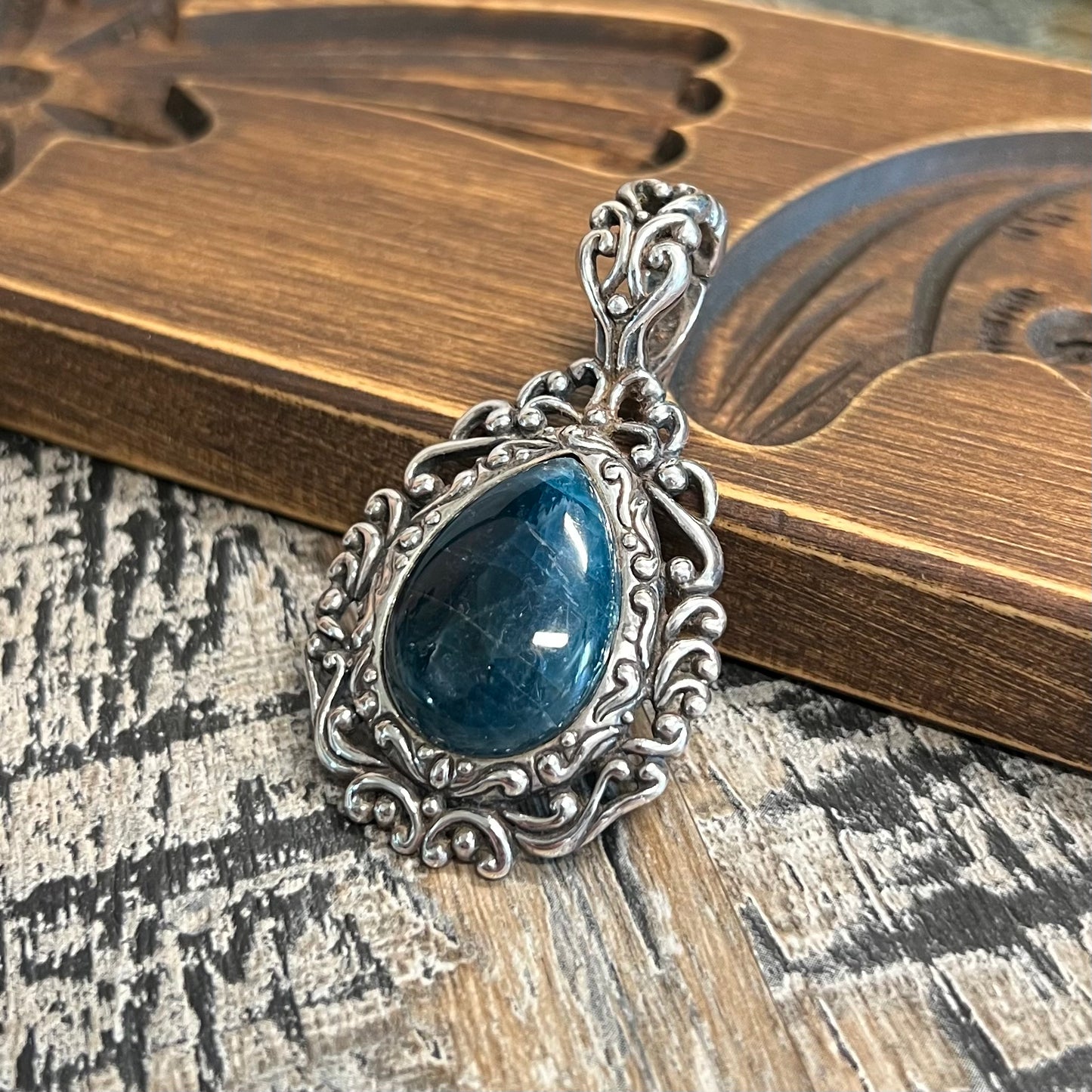 Carolyn Pollack Relios Southwestern Ornate Sterling Silver Apatite Pendant