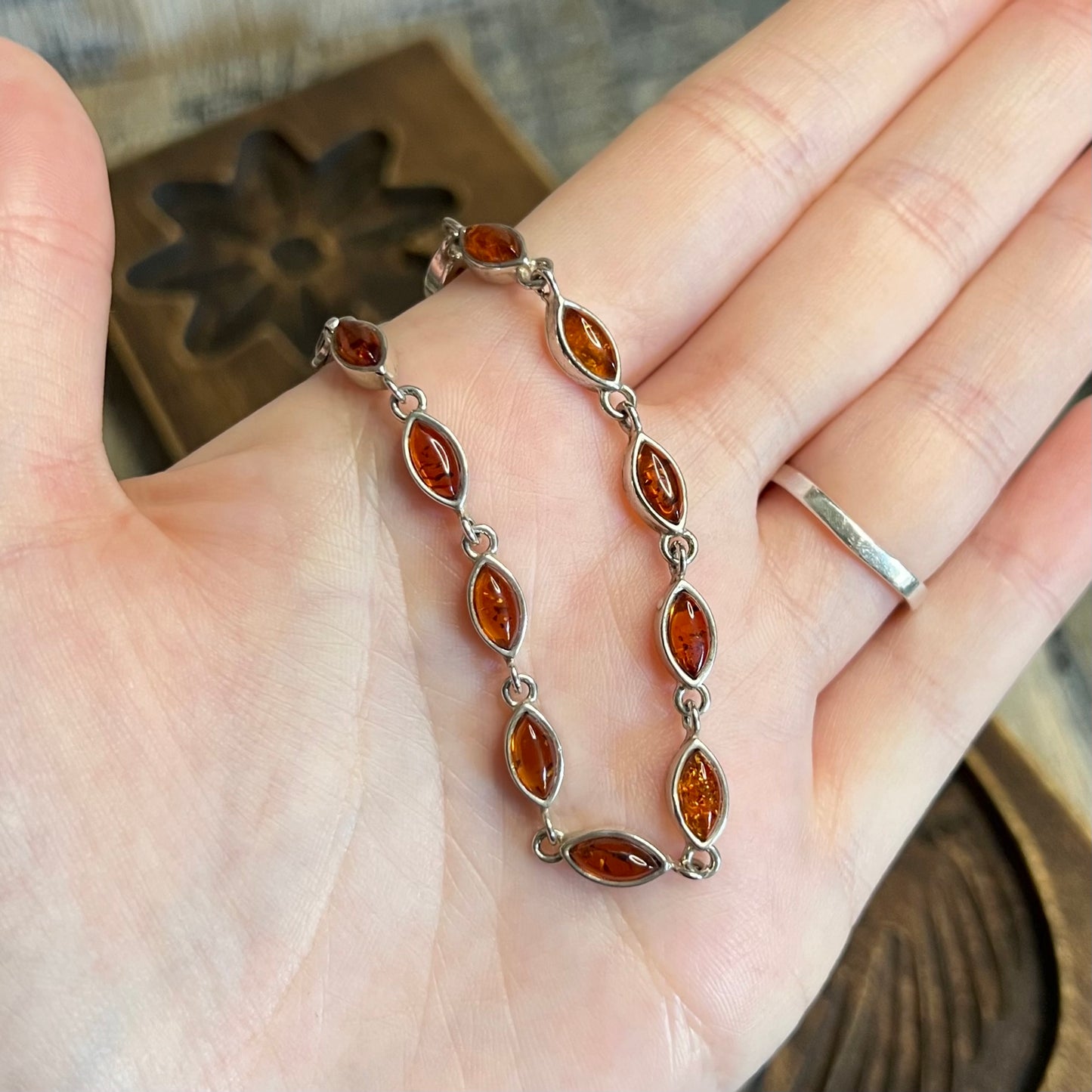 Dreamy Sterling Silver Amber Panel Bracelet 7 Inch Length