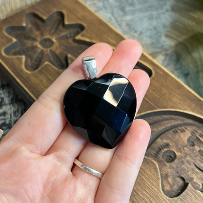Beautiful Designer Chataeu D’Argent Faceted Black Onyx Heart Sterling Silver Clip Bail Pendant
