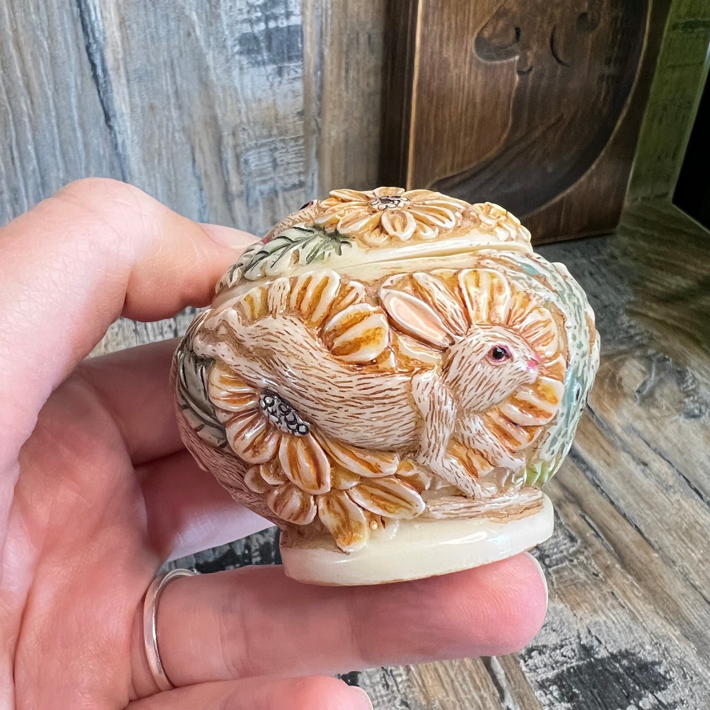 Vintage TAI Whimsy Hare Rabbit Floral Resin Ornate Miniature Trinket Box Curio